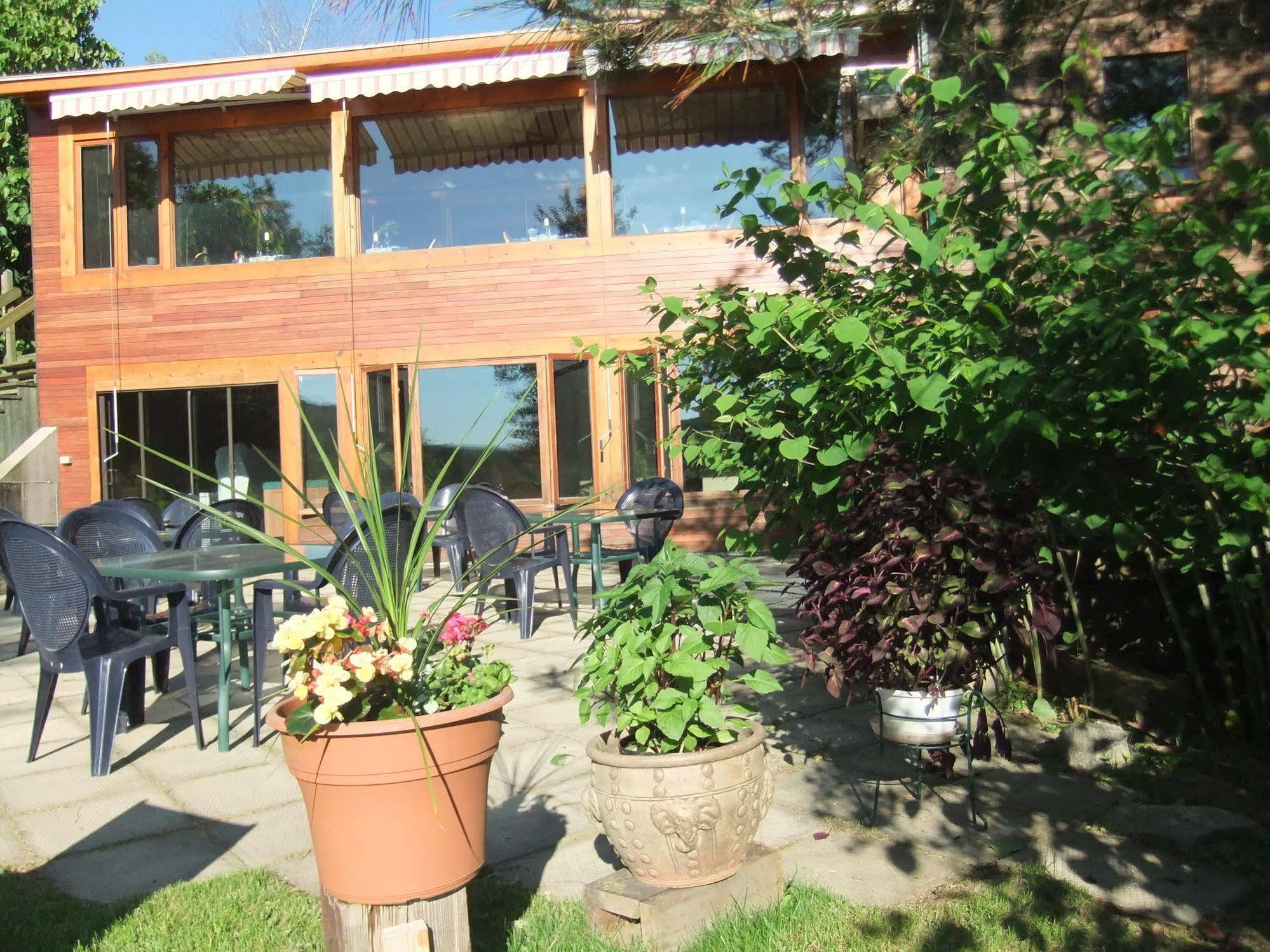 Auberge Saint-Mathieu Bagian luar foto